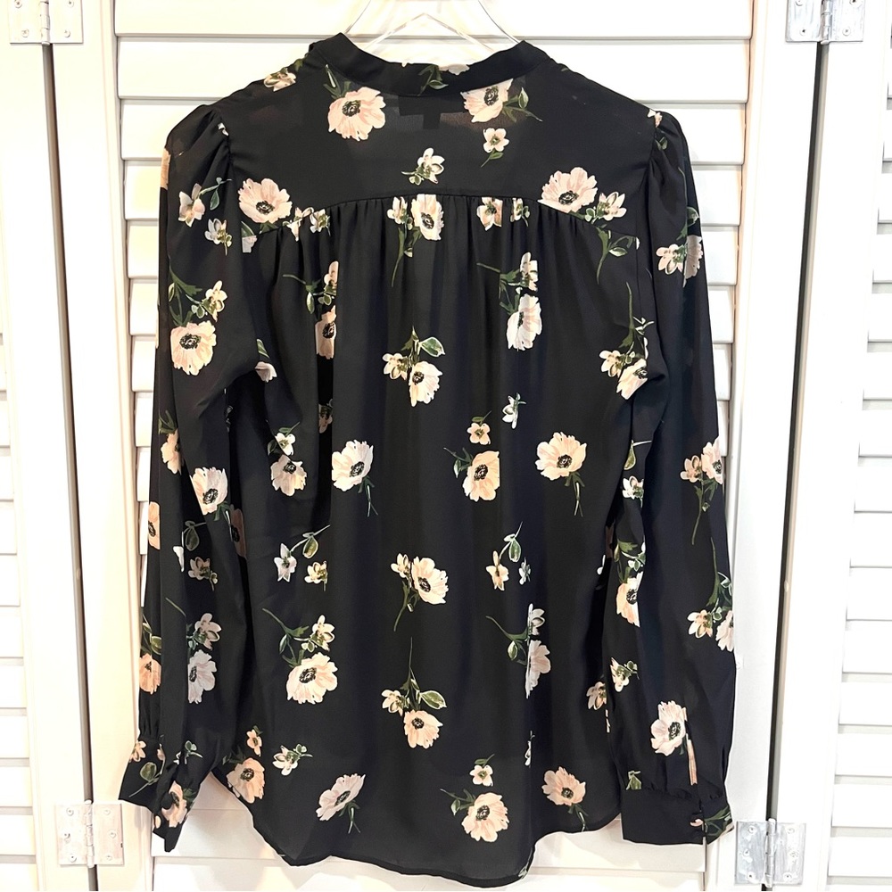 NWOT Lulus On The Spot Black Floral Blouse - Picture 11 of 14